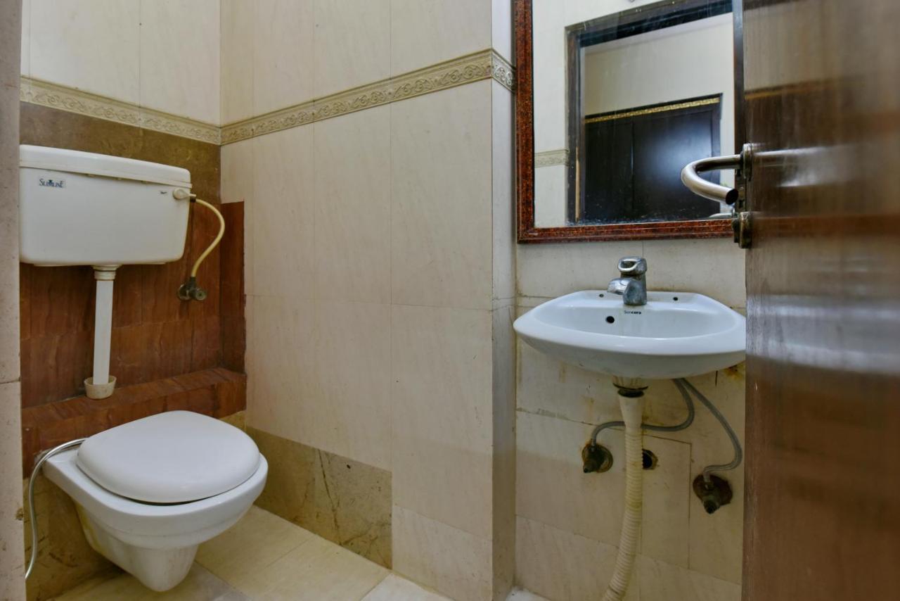 Hotel I Stay & Revels Near New Delhi Railway Station- By Ap Singh Hotels Exterior foto